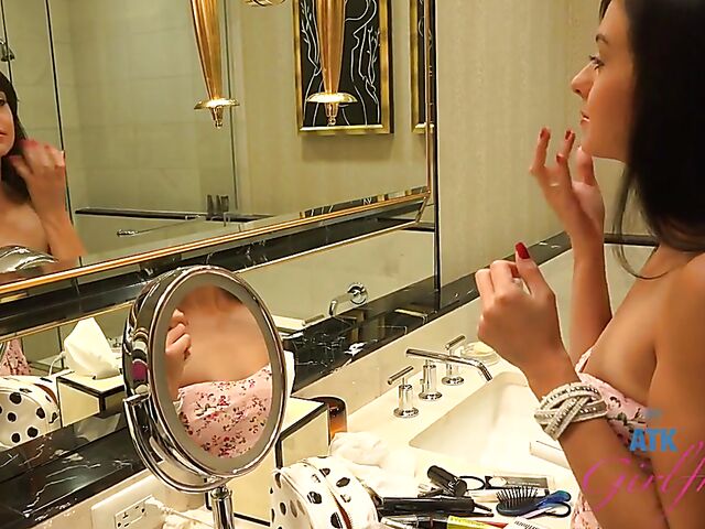 Lovely POV date with naughty girlfriend Violet Winters