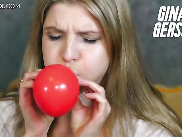 Lesbian dildo three-way with Bella Mur, Gina Gerson, and Roxy Lips