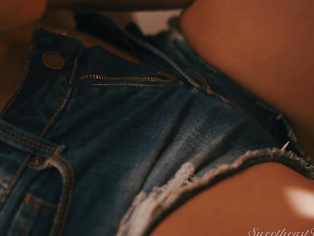 Emma Hix and Emma Starletto in Girls Kissing Girls