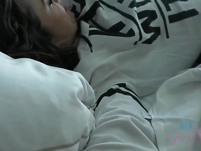 Point-of-view morning sex with a lovely ATK girlfriend