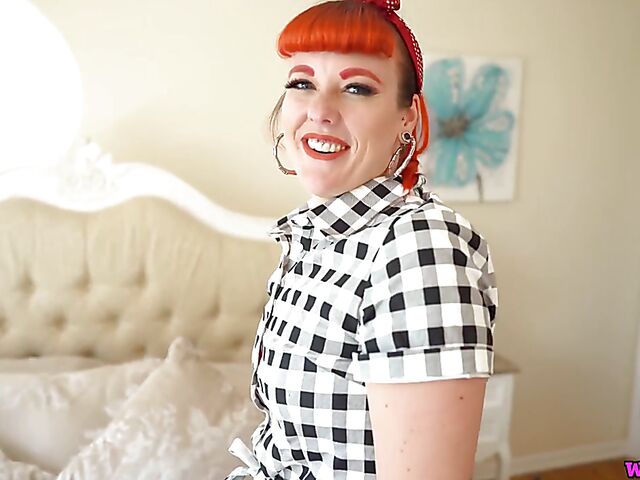 MILF redhead Auburn Fox wants you to jerk off to her pussy