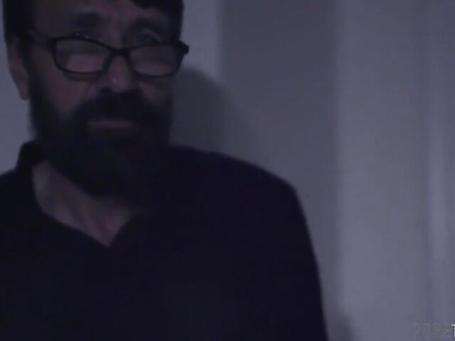 Old man fucks teen with Riley Star and Steve Holmes