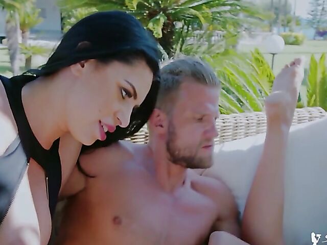 Vacation threesome by the pool with Kira Queen and Alyssia Kent