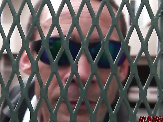 Stacked Maria Bellucci is a big dick lover