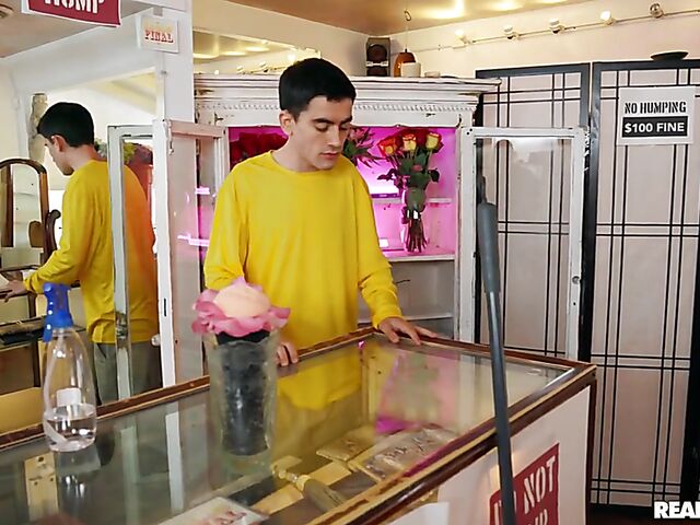 Lexi Luna - MILF fucks boy and her pussy feels much better than his fleshlight flower