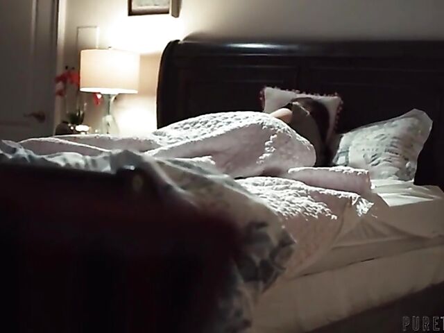 Nerdy anal enthusiast Gia Derza gets banged by the priest