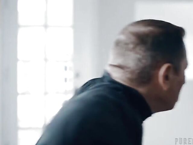 Nerdy anal enthusiast Gia Derza gets banged by the priest