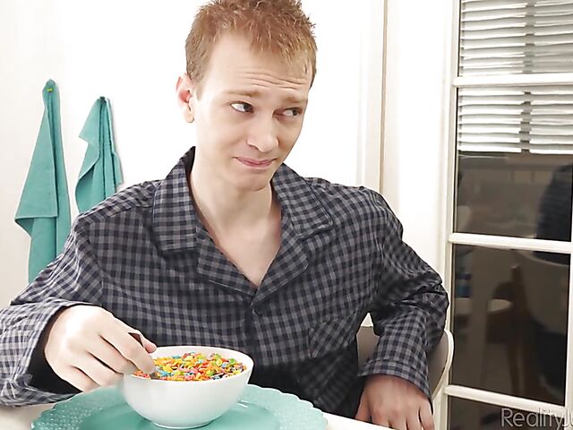 Kitchen fuck with nasty teen Winter Jade and lucky Alex Jett