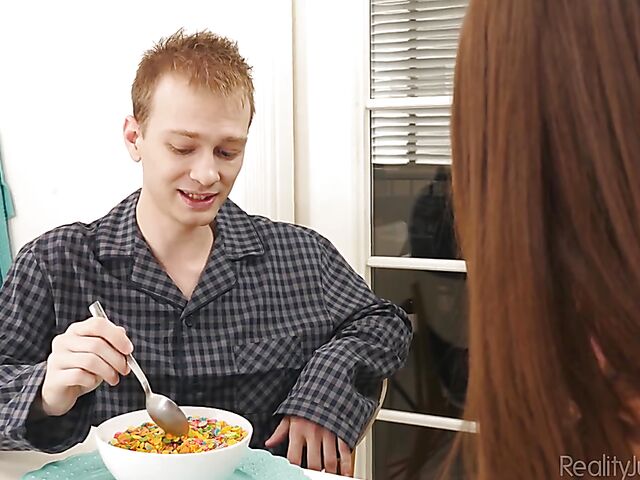 Kitchen fuck with nasty teen Winter Jade and lucky Alex Jett