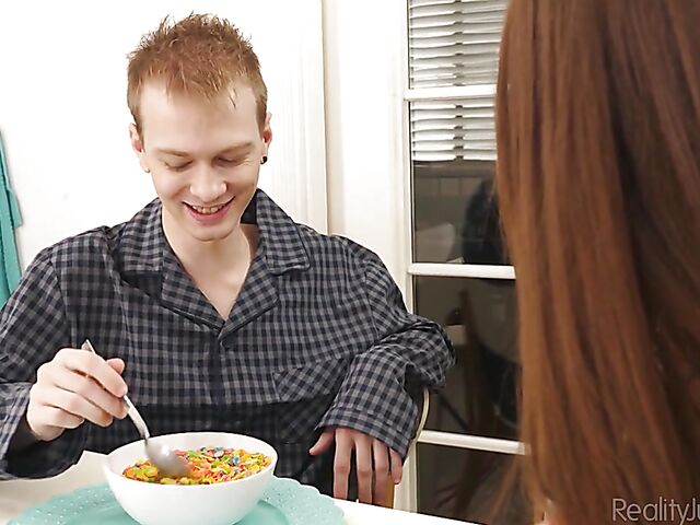 Kitchen fuck with nasty teen Winter Jade and lucky Alex Jett