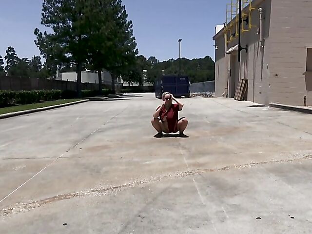 Mrs Siren's public masturbation and blowjob