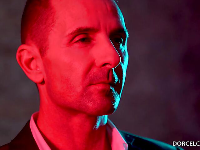 Kinky anal group orgy with Clea Gaultier and Mariska