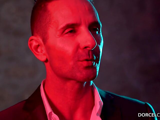 Kinky anal group orgy with Clea Gaultier and Mariska