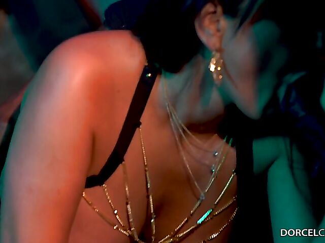 Kinky anal group orgy with Clea Gaultier and Mariska