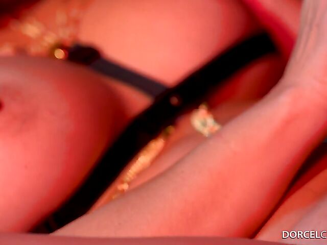 Kinky anal group orgy with Clea Gaultier and Mariska