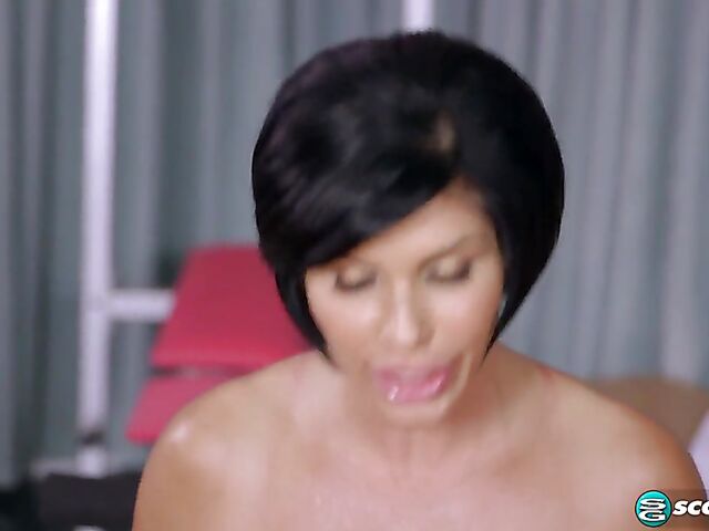 Shay Fox MILF nude workout and masturbation with her big fake boobs exposed