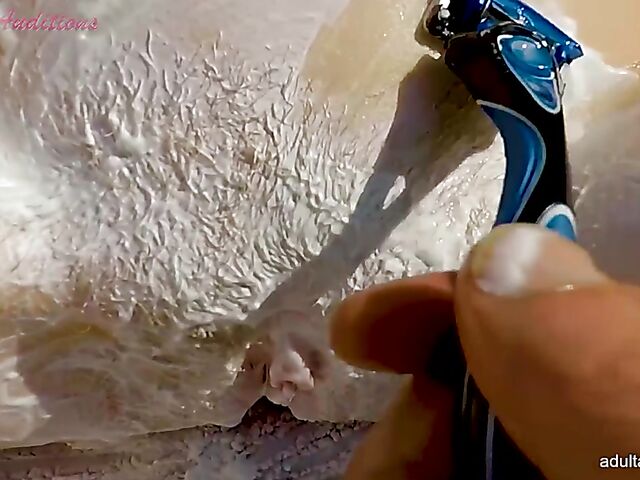 Rose's POV creampie outdoors after shaving her pussy smooth