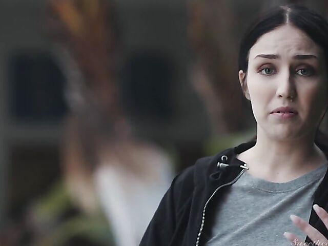 MILF and teen lesbian yoga with Alexis Fawx and Jessie Saint