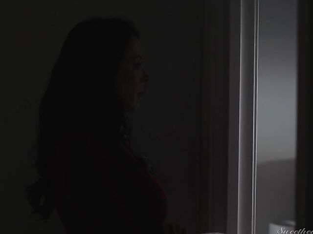 MILF and teen lesbian yoga with Alexis Fawx and Jessie Saint