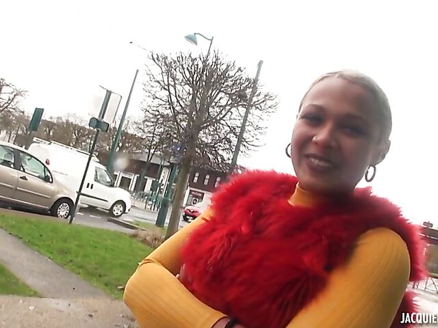 French FFM 3some with nasty Aurelie and Victoria