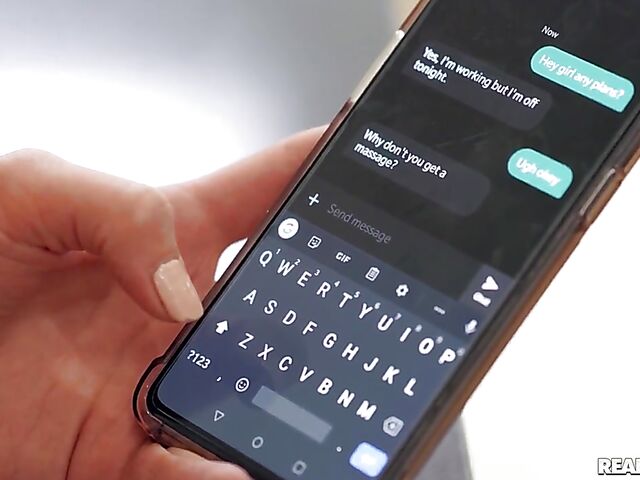 Aften Opal - Nude teen massage with a special pussy stimulation included