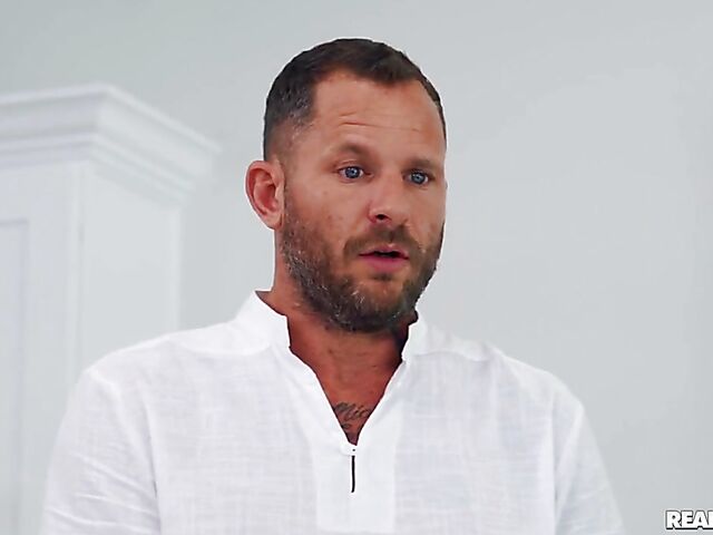 Aften Opal - Nude teen massage with a special pussy stimulation included