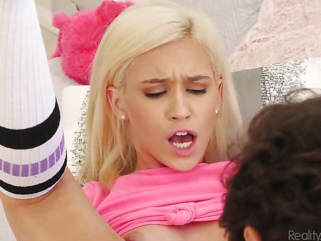 Blonde babysitter Kiara Cole shows her shaved snatch to Robby Echo and takes his hard dick