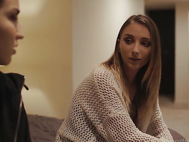 Reagan Foxx & Jade Baker - Lesbian milf teen love in the evening