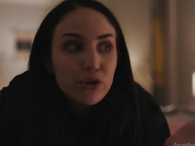 Reagan Foxx & Jade Baker - Lesbian milf teen love in the evening