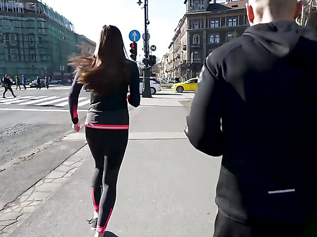 Sporty Czech babe Stacy Cruz gets cum on her cunt