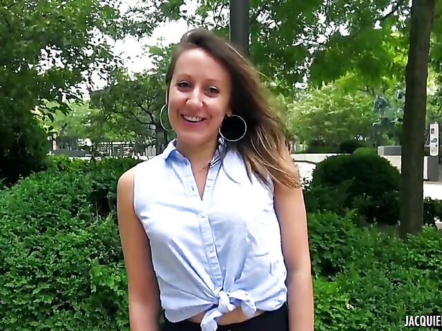 DP French porn with 28-year-old slut Emmanuelle