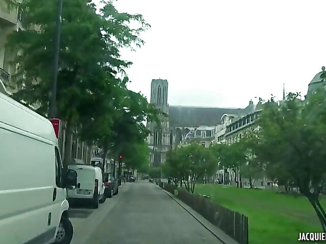 DP French porn with 28-year-old slut Emmanuelle