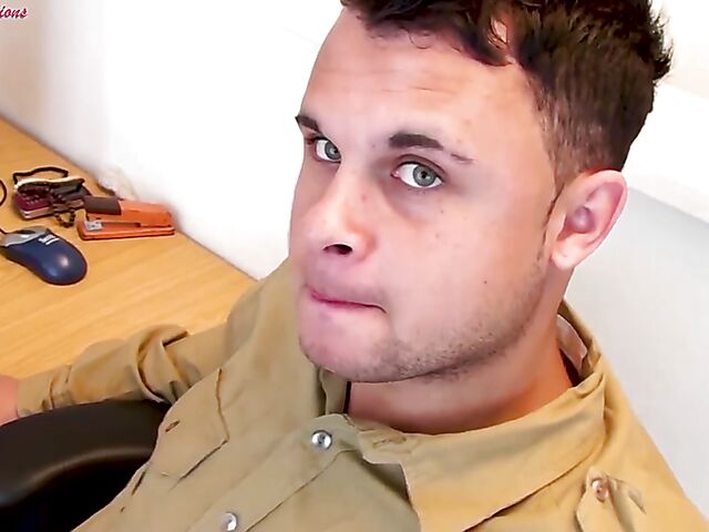 Teen first threesome on cam with lovely UK girl Jessica