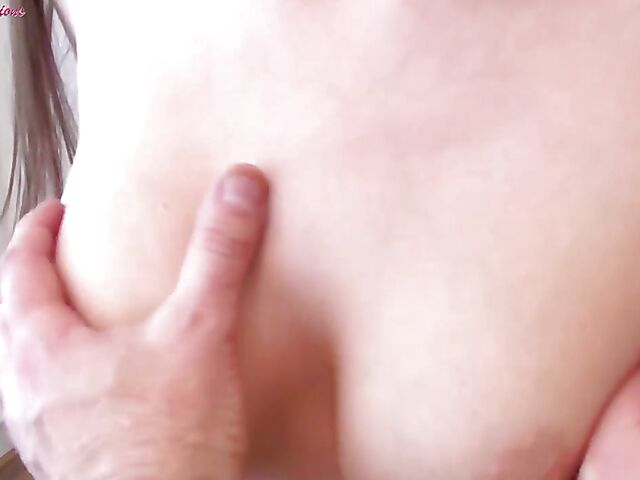 Teen first threesome on cam with lovely UK girl Jessica