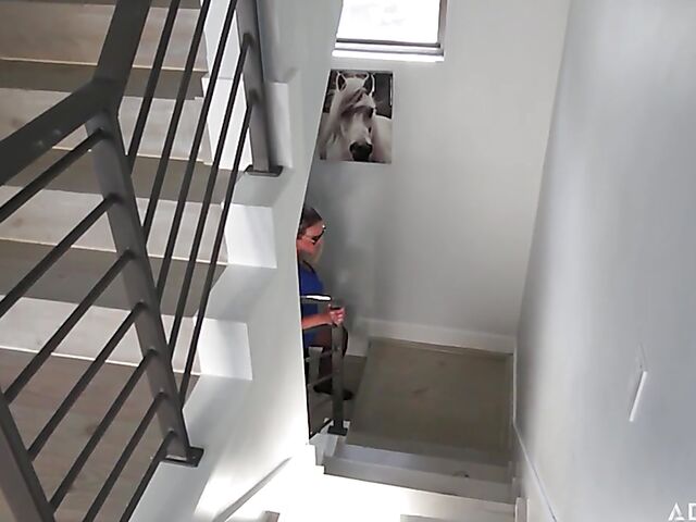 Thick whore wife in black stockings Dee Siren gets pounded