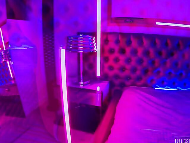 In love with Autumn Falls' massive boobs