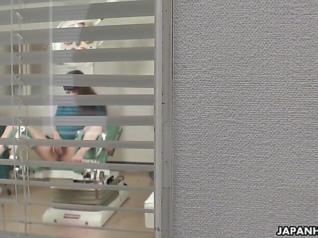 Rei Mizuna - Japanese gyno chair masturbation