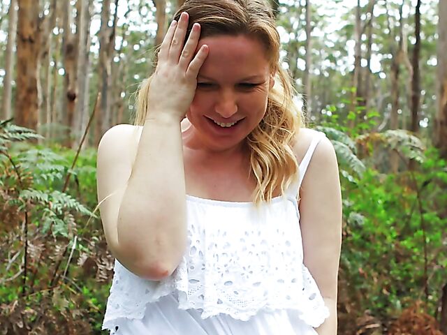 All-natural Jacinta fingering and pissing outdoor