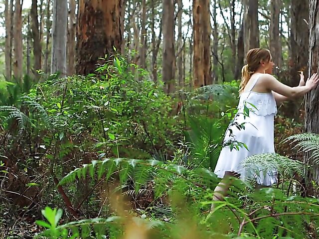 All-natural Jacinta fingering and pissing outdoor