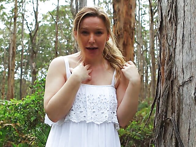 All-natural Jacinta fingering and pissing outdoor