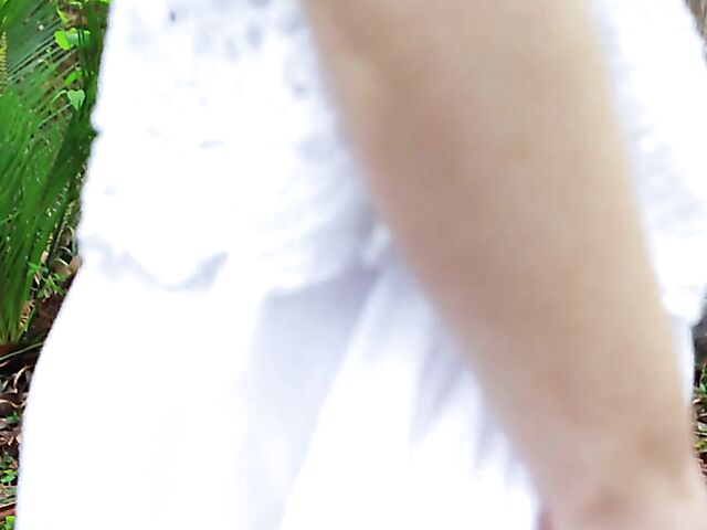 All-natural Jacinta fingering and pissing outdoor