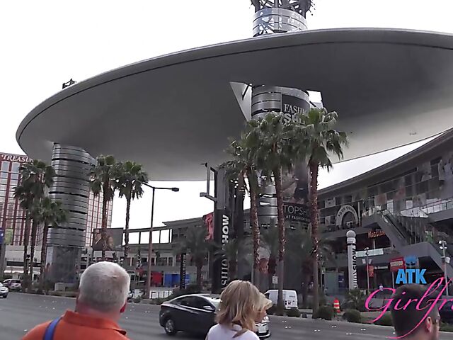 Kiera Winters - Naughty girlfriend POV in Las Vegas