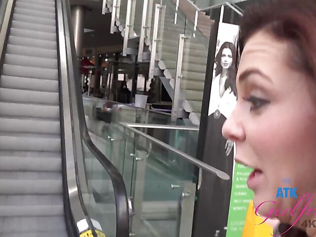 Kiera Winters - Naughty girlfriend POV in Las Vegas