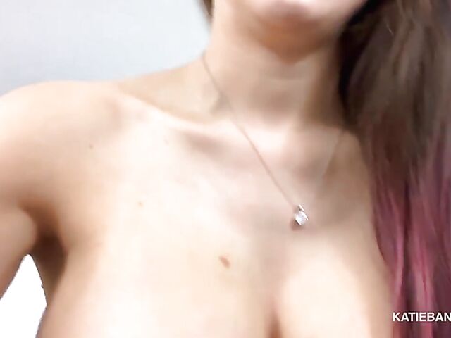 Round tits MILF Katie Banks rides her magic wand