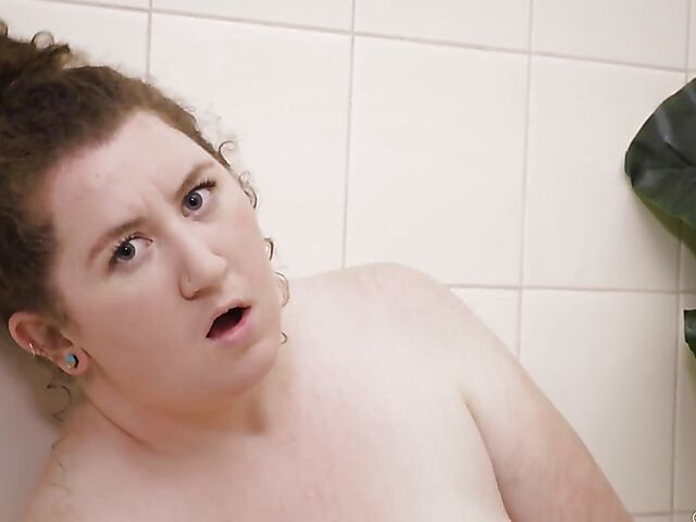 Haven - Pale BBW masturbation in the bath