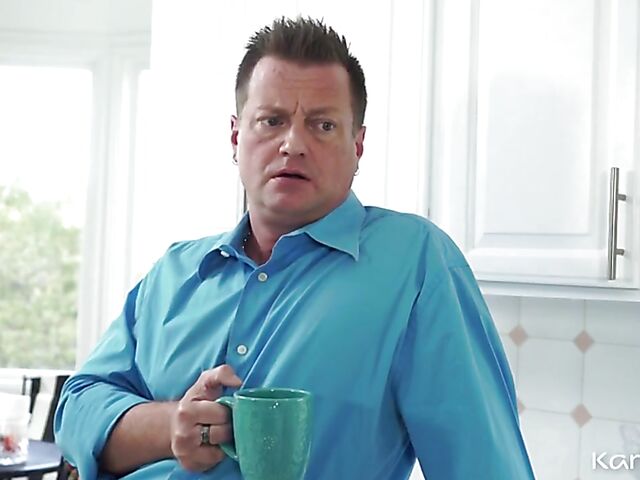 Smoking hot babysitter Jessa Rhodes wants it hard