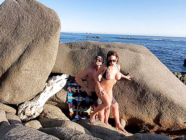 Kissa Sins and Johnny Sins beach sex on vacation