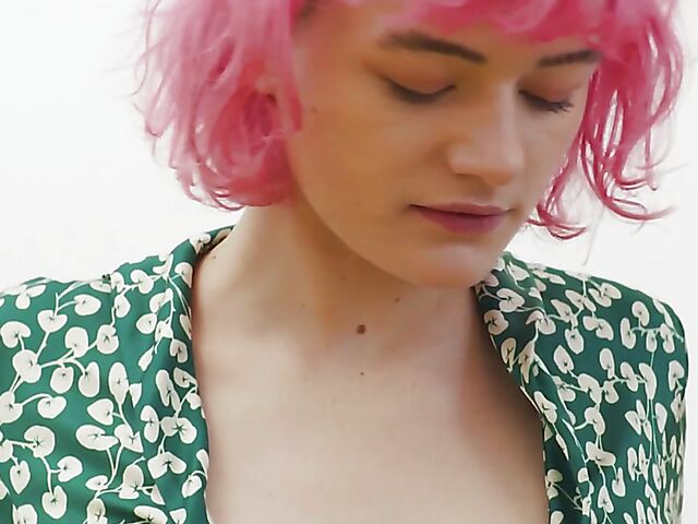 Hairy masturbation with pink-haired Australian girl Dodi