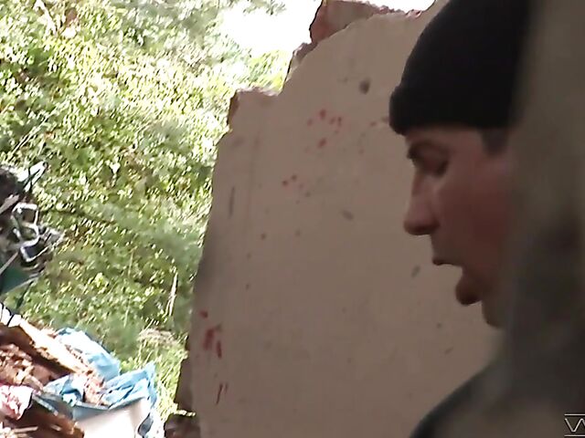 Blonde Kathy Anderson walking naked looking for outdoor anal and DP