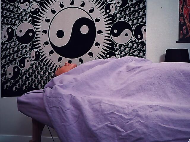 Sinn Sage - Milf fingering sensually after massage